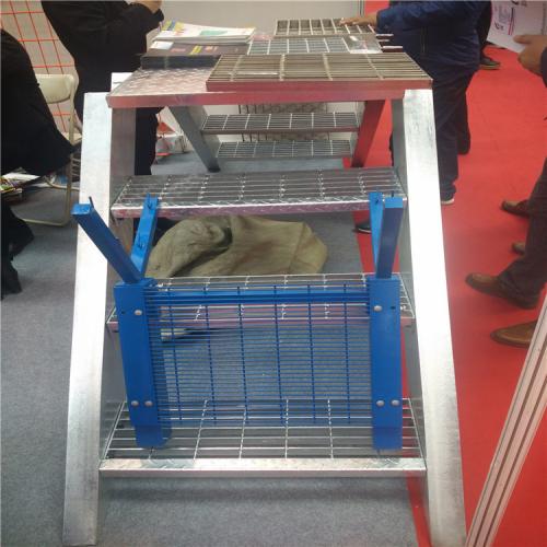 樓梯格柵踏步板