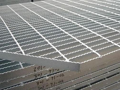 防滑<a href='http://m.yi-ye.cn'>鋼格柵板</a> 防滑鋼<a href='http://m.yi-ye.cn'>格柵板</a>