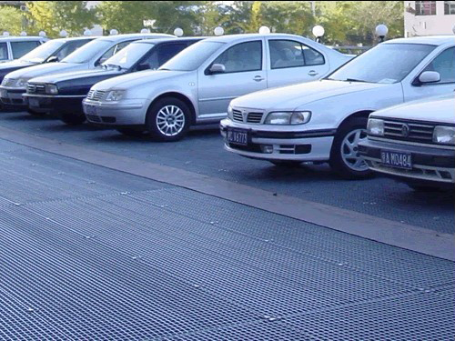 停車場<a href='http://m.yi-ye.cn'>鋼格柵</a>板