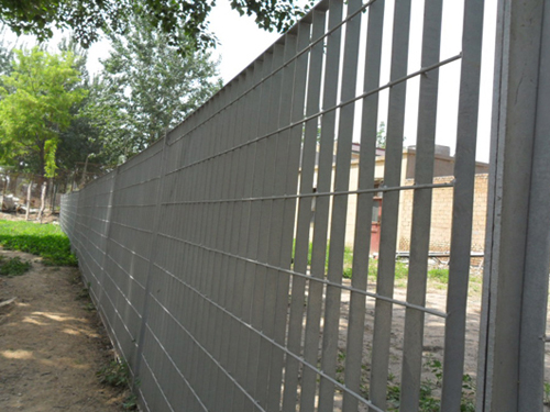 鋼格板護(hù)欄 鋼格板護(hù)欄