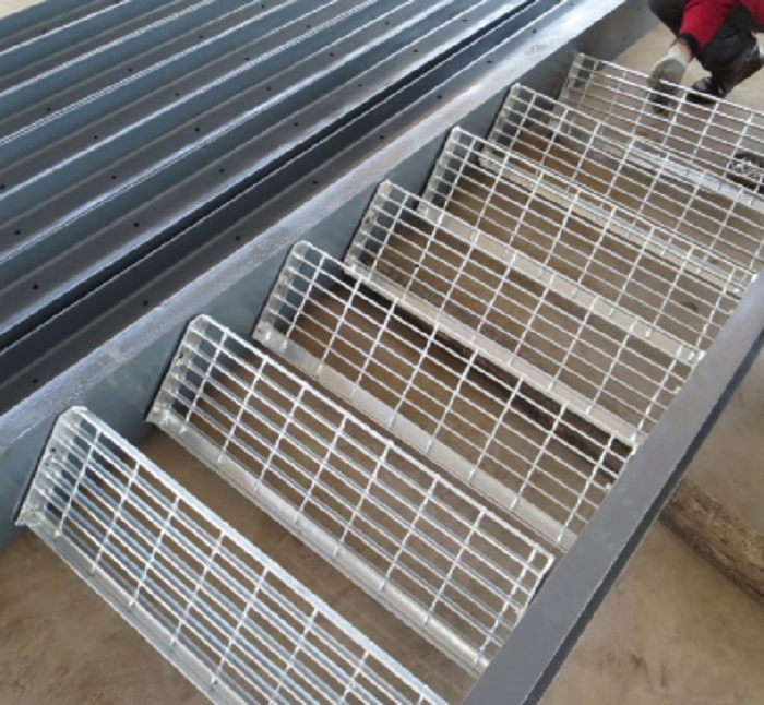 鍍鋅鋼格柵板踏步 鍍鋅鋼格柵板踏步