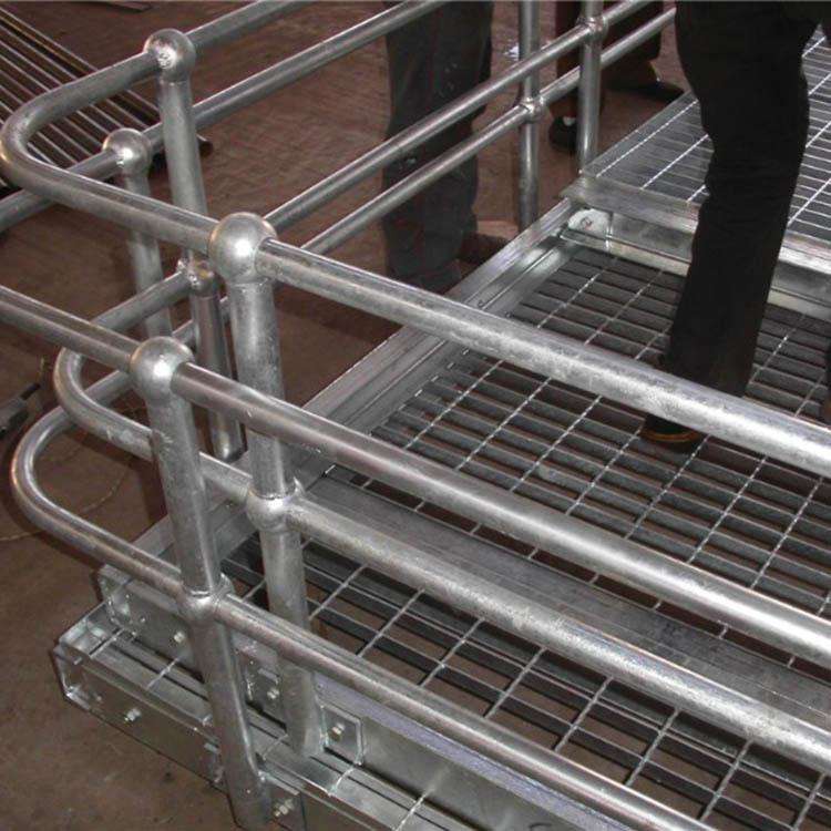 球接立柱材質 球接立柱材質