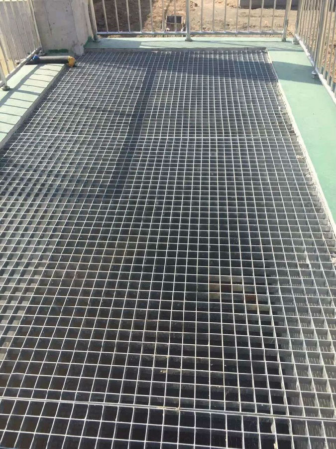 鍍鋅對插鋼格柵板平臺 鍍鋅對插鋼格柵板平臺