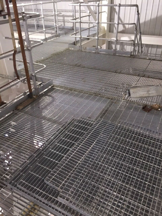 鍍鋅<a href='http://m.yi-ye.cn/ganggeban/'>鋼格板</a>型號 鍍鋅鋼格板型號