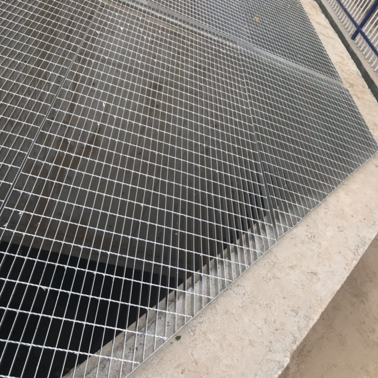 鍍鋅鋼格柵板規格