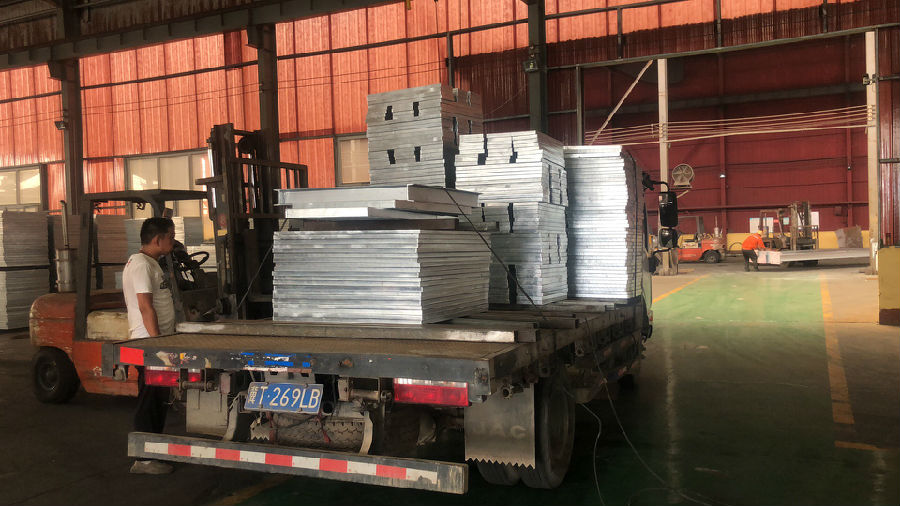 鍍鋅格柵板規(guī)格尺寸 鍍鋅格柵板規(guī)格尺寸